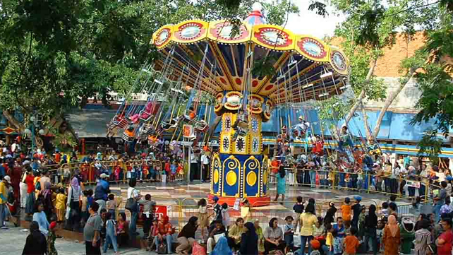taman remaja surabaya