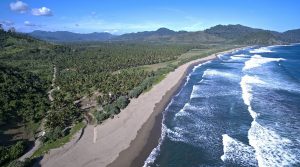 pantai rajegwesi dari atas