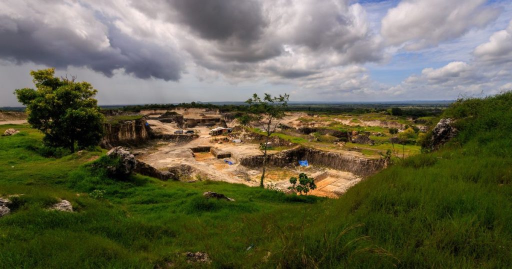 Pemandangan Bukit Jaddih dari Bukit